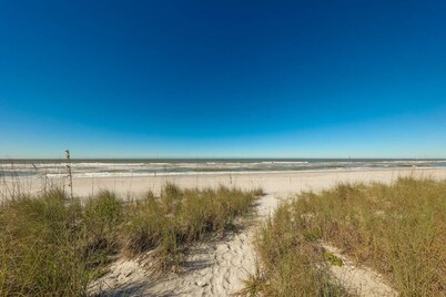 Single Family Boca Grande Deeded Beach Access