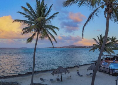 Relaxing home away from home