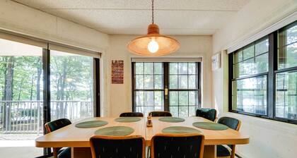 1 Mi to Big Boulder: Lakefront Unit w/ Pool Access