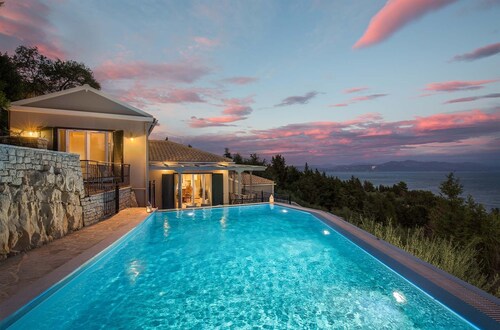 Danai Villa - Three Bedroom Villa, Sleeps 6