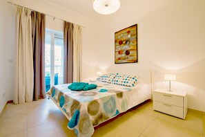 1 bedroom, iron/ironing board - LUXURY APARTMENT WITH POOL (Sliema)