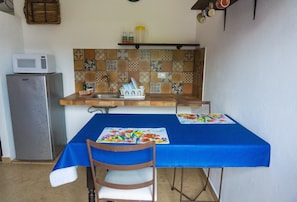 Comfort Suite, 2 Double Beds, Non Smoking | Private kitchenette | Full-size fridge, microwave - Hacienda Bambú (Bacalar)