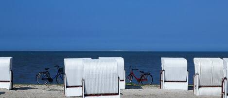 Beach nearby, sun loungers