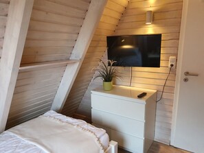 2 chambres, fer et planche à repasser, lit parapluie, Wi-Fi gratuit