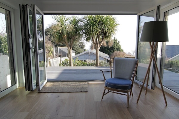 Living room to sunny deck