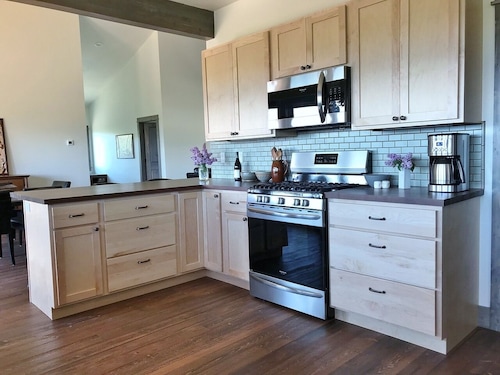 Toute nouvelle maison au sud d'Ennis!