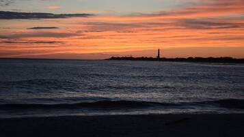 Beach nearby, sun loungers
