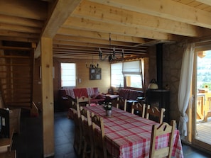 Dining - Warm traditional wooden chalet Briançon Serrechevalier 1200m (Briançon)