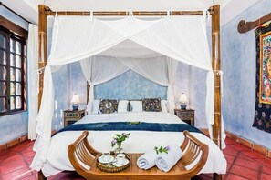 4 bedrooms, iron/ironing board, travel crib, free WiFi