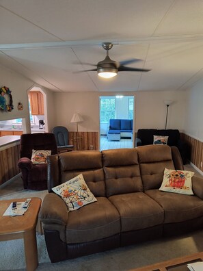 Smart TV, DVD player