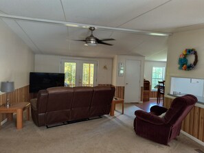 Smart TV, DVD player