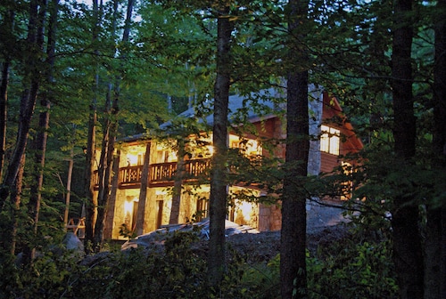 Luxurious, rustic, private vacation home with great view.