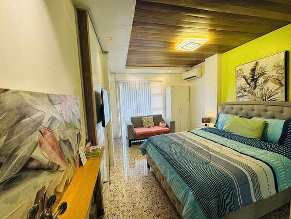 1 bedroom, in-room safe, free WiFi, bed sheets