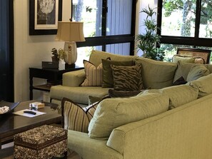 Luokittelematon kuva, 3 kautta 32, painike