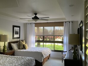 Unclassified image, 3 of 32, button