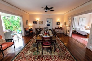 7 bedrooms, desk, iron/ironing board, free WiFi