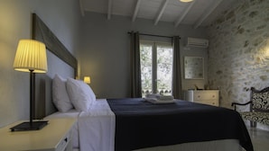 Unclassified image, 3 of 10, button - Villa Elaia Suites & Apartments No.4 (Paxos)