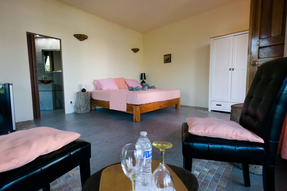 Deluxe Double Room, Non Smoking, Terrace | WiFi (free), individually decorated, individually furnished, bed sheets