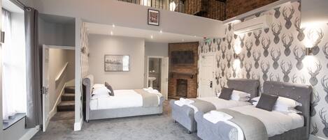 Suite familiare | Materassi in memory foam, una scrivania, Wi-Fi gratuito, lenzuola