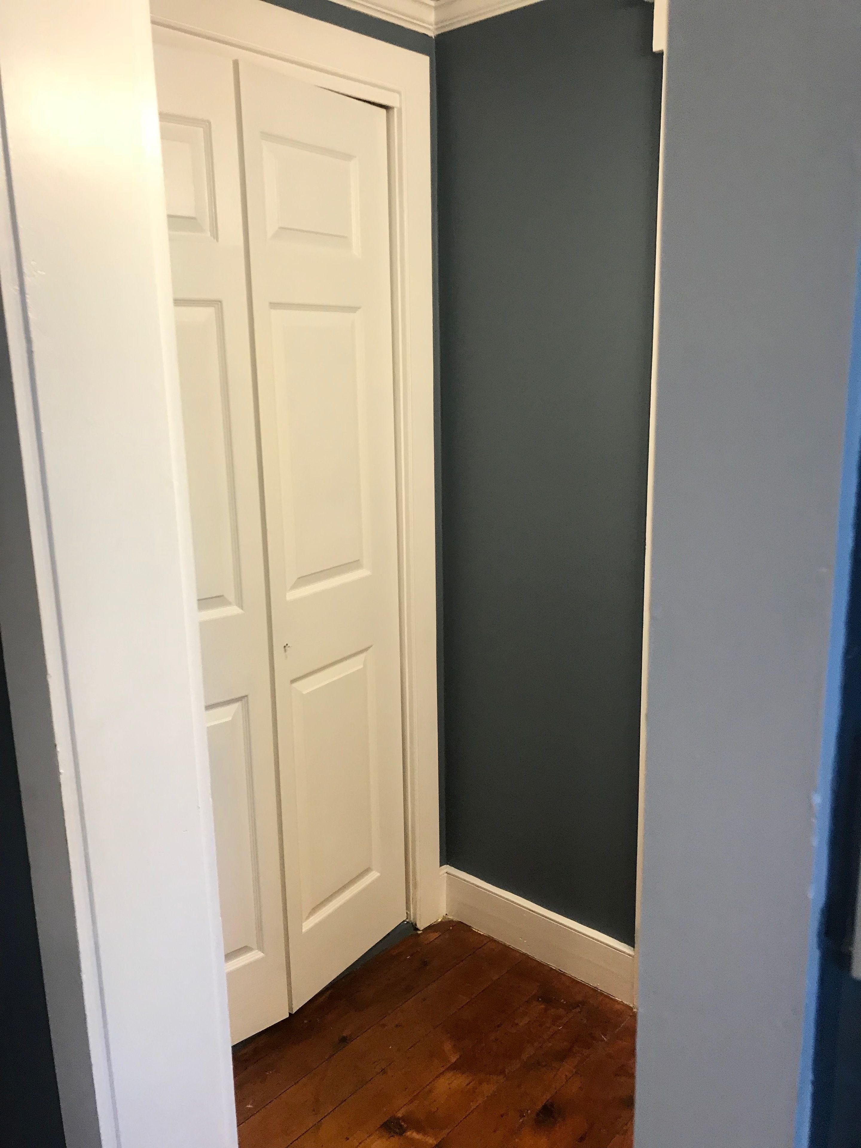 classic single room, 1 queen bed | room amenity