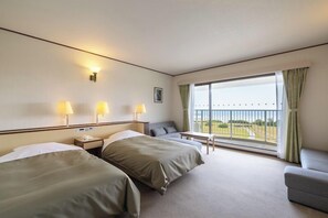 Deluxe Room | Desk, free WiFi, bed sheets