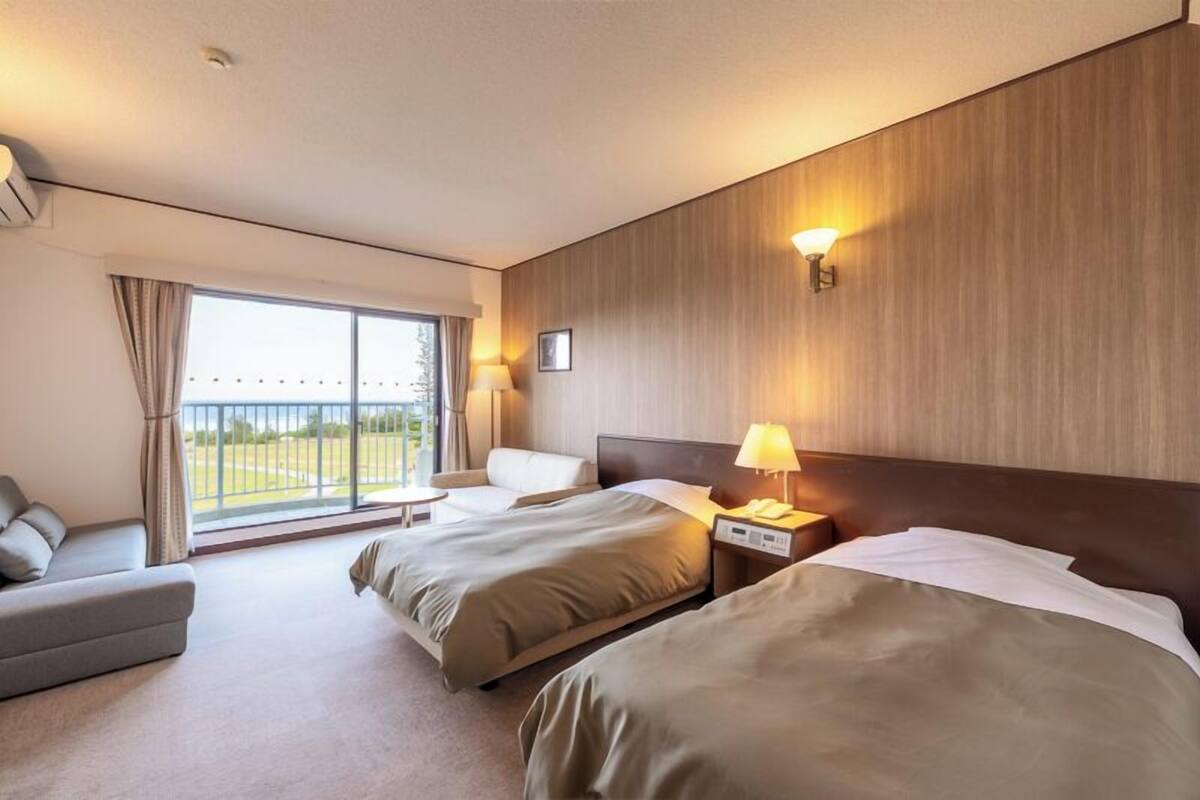 standard twin room | 1 bedroom, desk, free wifi, bed sheets