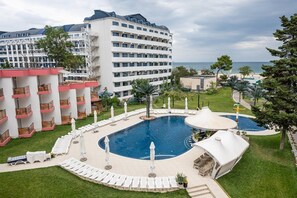 Outdoor pool - Flamingo Beach Hotel (Sunny Beach)