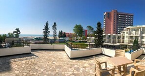 Outdoor dining - Flamingo Beach Hotel (Sunny Beach)