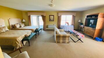 Suite, 2 Queen Beds, Non Smoking