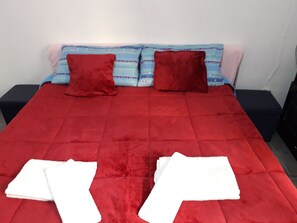 2 chambres, literie de qualité supérieure, couette en duvet d'oie