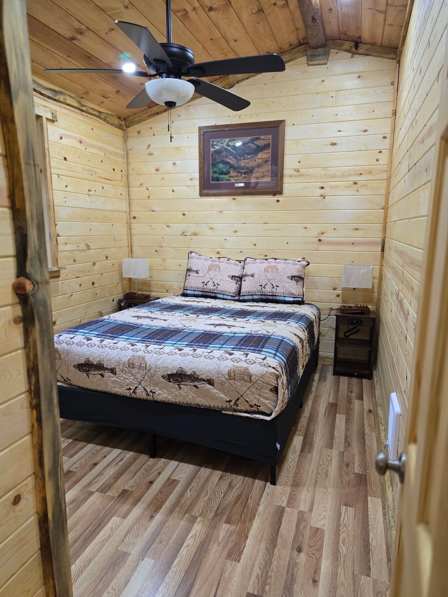 Fish Cabin 3 | WiFi (free), bed sheets