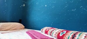 Comfort Single Room, 1 Bedroom, Non Smoking, Annex Building | Iron/ironing board, free WiFi, bed sheets