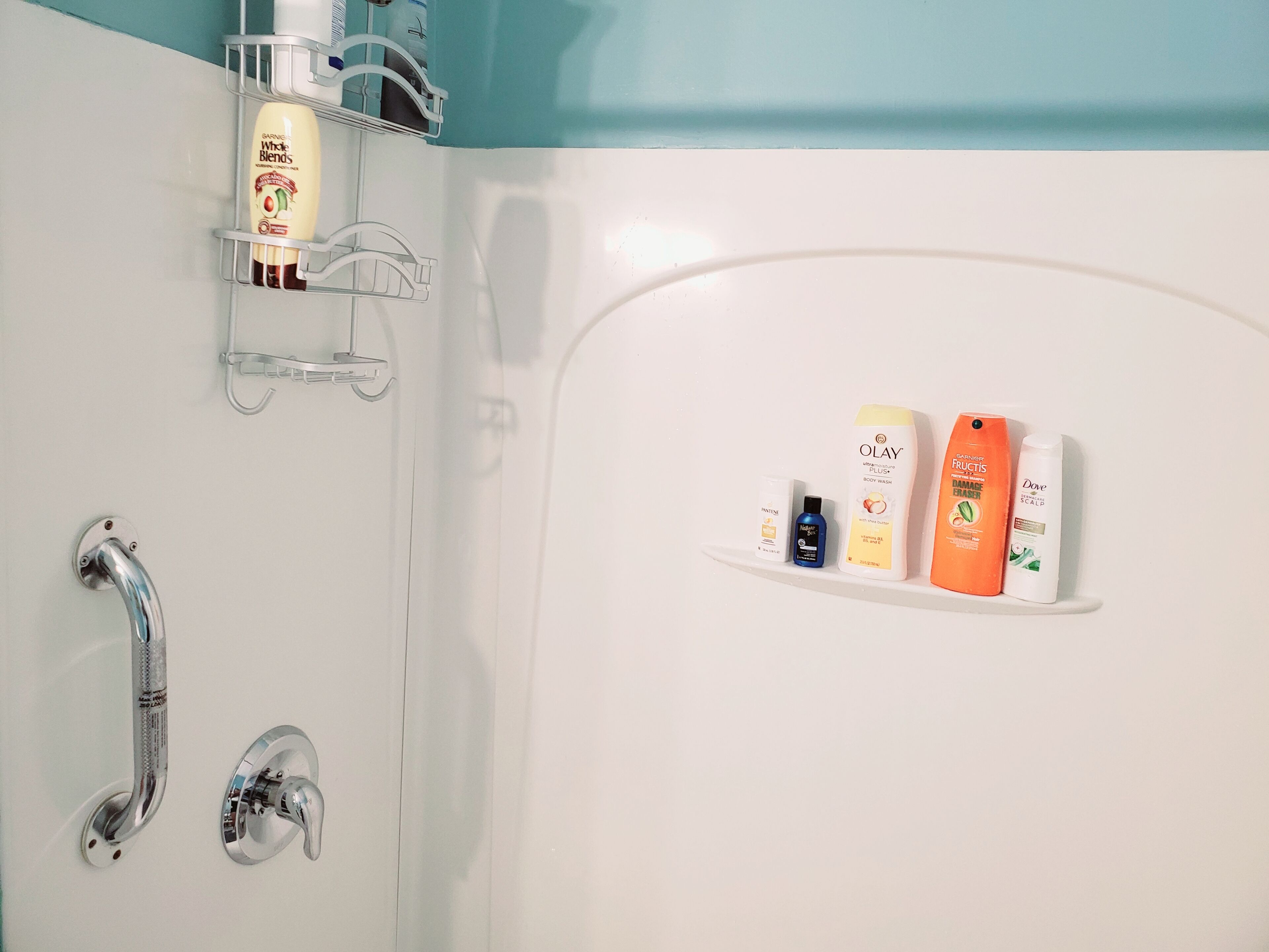 Combined shower/bathtub, hair dryer, towels, soap