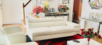 !!maison haut de gamme dans un quartier calme! Vous avez la maison entière pour vous