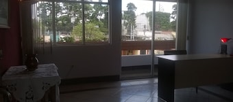 Fullt utstyrt leilighet, fantastisk beliggenhet