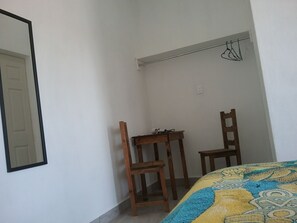 1 bedroom, iron/ironing board, Internet