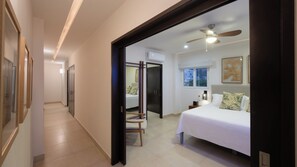 2 habitaciones, tabla de planchar con plancha, wifi y ropa de cama 