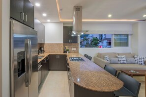Fridge, microwave, oven, stovetop