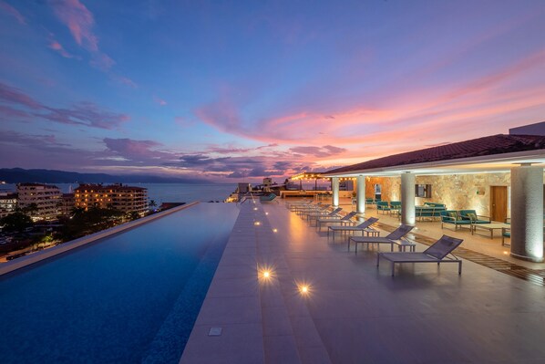 Alberca al aire libre 