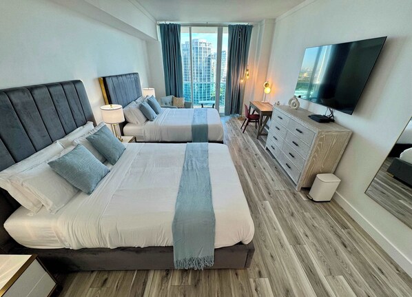 1 bedroom, in-room safe, desk, iron/ironing board