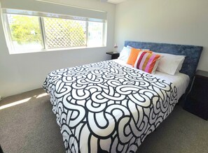 2 chambres, fer et planche à repasser, accès au Wi-Fi (inclus)