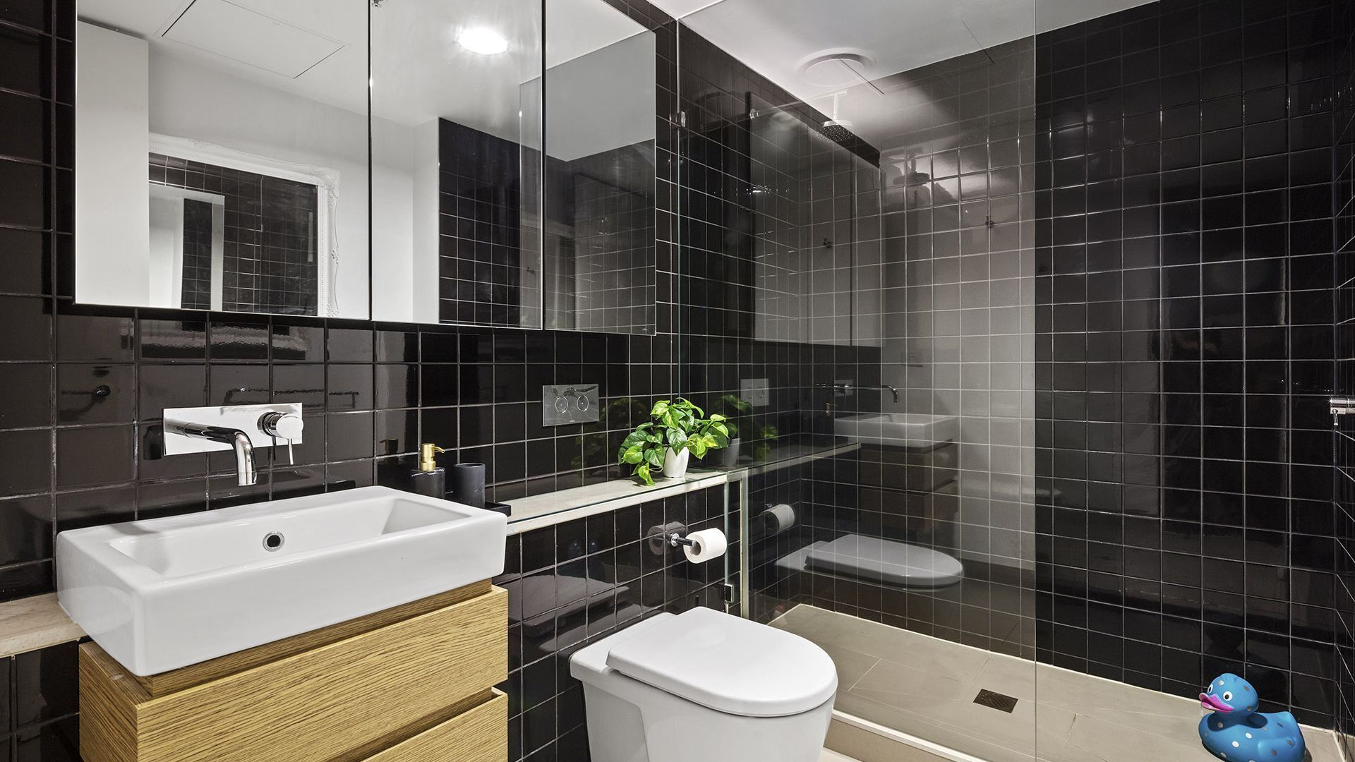 Melbourne - Armada Port Melbourne - Secure Parking — image 9