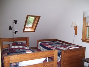 3 室のベッドルーム、ベッドシーツ