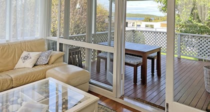 Seachelles: Pet friendly, spa, sauna & beach views