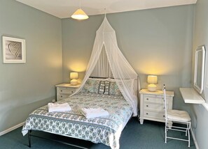 3 dormitorios, tabla de planchar con plancha, wifi y ropa de cama