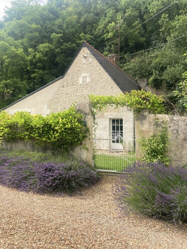 La Closerie, adorable maison, parc du chateau des Ormeaux, 6 km d'Amboise.