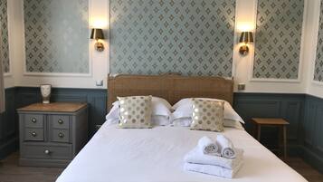 1 多间卧室、熨斗/熨衣板、免费 WiFi、床单