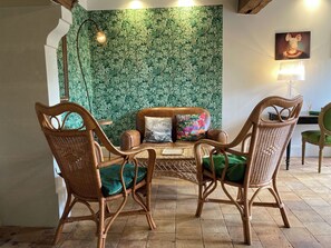 Interior - La Closerie, adorable house, park of the Ormeaux castle, 6 km from Amboise. (Nazelles-Négron)