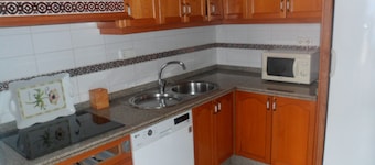 Ana's house. Villa in Mazagon beach with private pool.