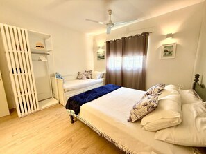 3 bedrooms, iron/ironing board, WiFi, bed sheets